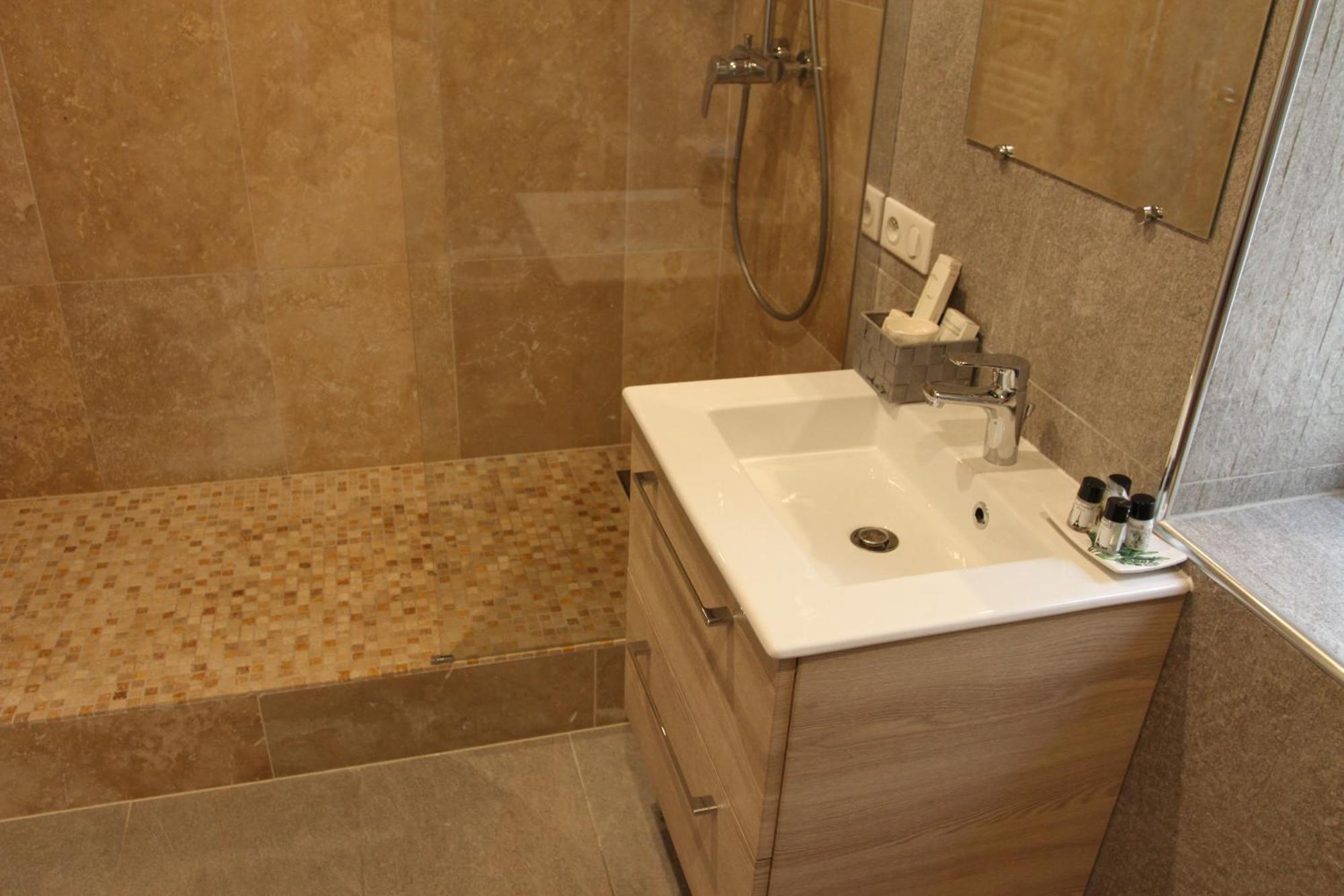 Irin Hotel Антиб Экстерьер фото