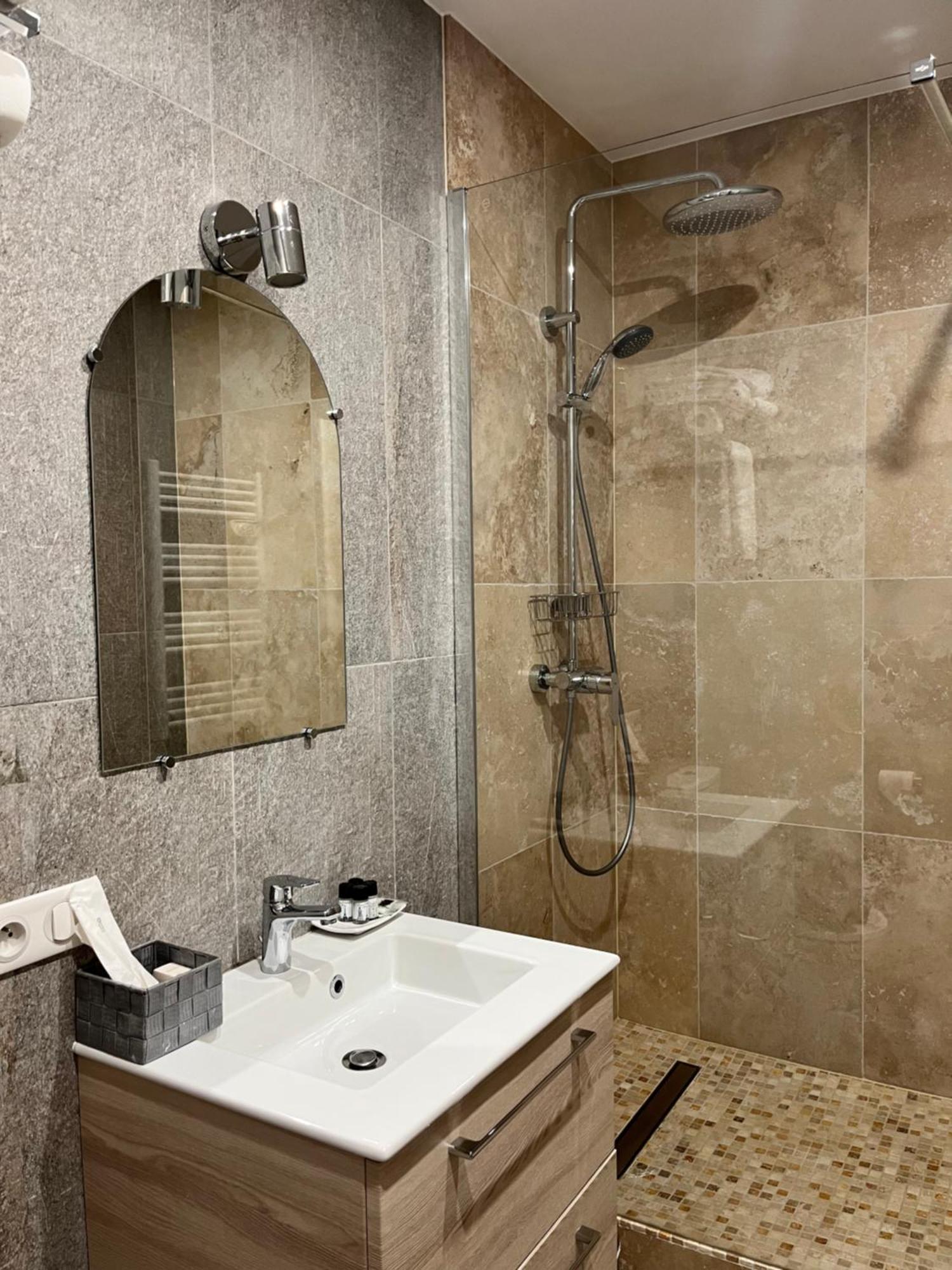 Irin Hotel Антиб Экстерьер фото
